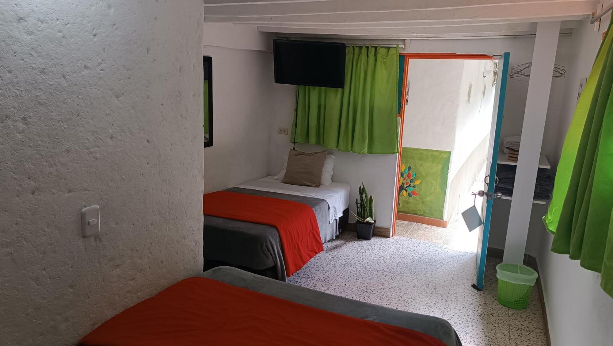 Hotel Marrokos Aeropuerto Jose Maria Cordova กวาร์เน ภายนอก รูปภาพ